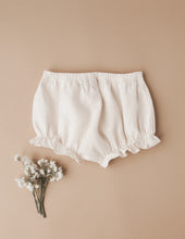 Load image into Gallery viewer, Ella Linen Bloomers - Cream