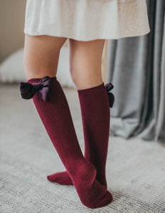 Chloe Luxe Cable Knit Socks With Bows - Plum